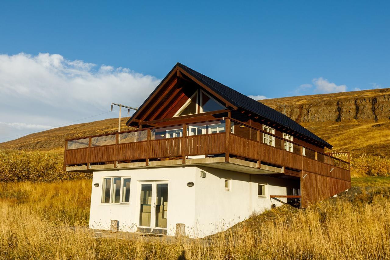 Vathlahof Guest House Akureyri Exterior photo